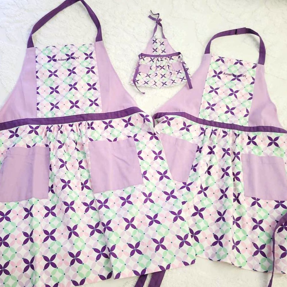 American Girl Brand Star Baker Aprons for child/adult & 18 in dolls